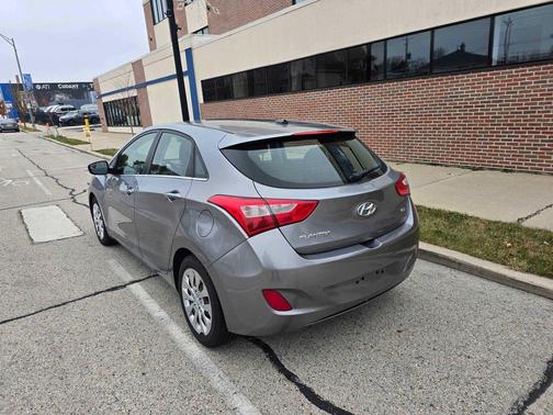 2016 Hyundai Elantra GT Base