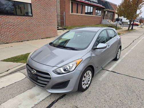 2016 Hyundai Elantra GT Base