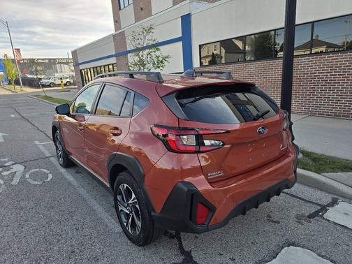 Sun Blaze Pearl 2024 Subaru Crosstrek Premium AWD