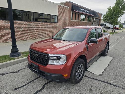 Hot Pepper Red Metallic Tinted Clearcoat 2024 Ford Maverick XLT FWD SuperCrew