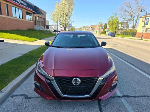 2021 Nissan Altima SR FWD
