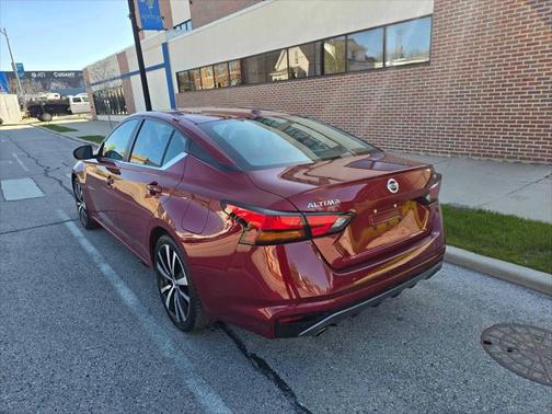 2021 Nissan Altima SR FWD