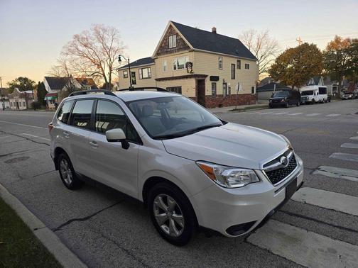 2015 Subaru Forester 2.5i