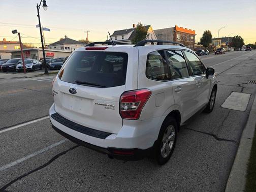 2015 Subaru Forester 2.5i