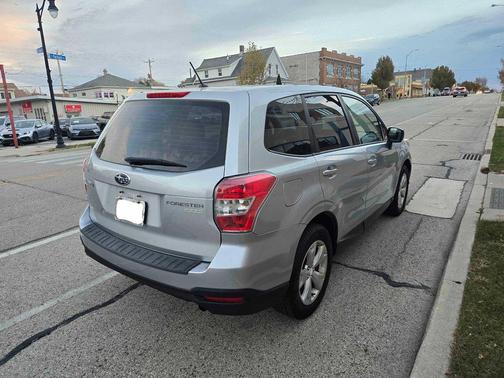 2014 Subaru Forester 2.5i