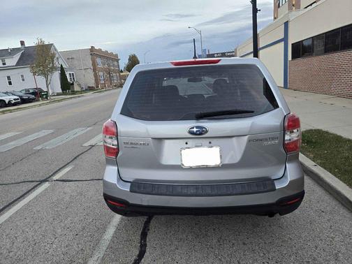 2014 Subaru Forester 2.5i