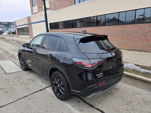 2025 Honda HR-V AWD Sport