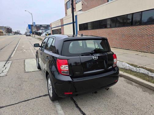 2010 Scion xD XD 4 DOOR HATCHBACK 1.8L 4 CYL