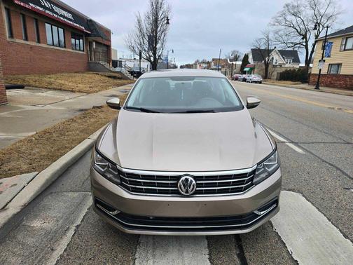 2017 Volkswagen Passat 1.8T S