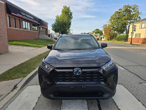 2019 Toyota RAV4 Hybrid LE