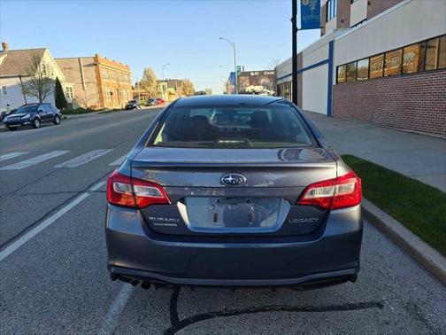 2018 Subaru Legacy Base