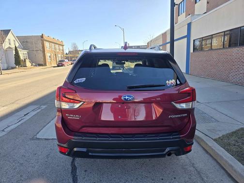 2020 Subaru Forester Premium CVT