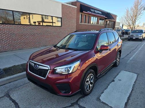 2020 Subaru Forester Premium CVT