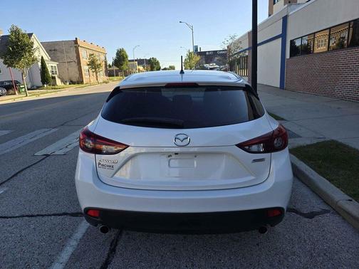 2016 Mazda Mazda3 i Sport