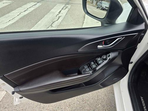 2018 Mazda Mazda3 Grand Touring