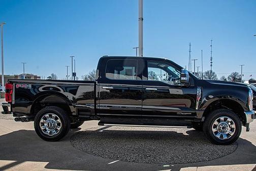 2023 Ford F-350 Lariat Super Duty