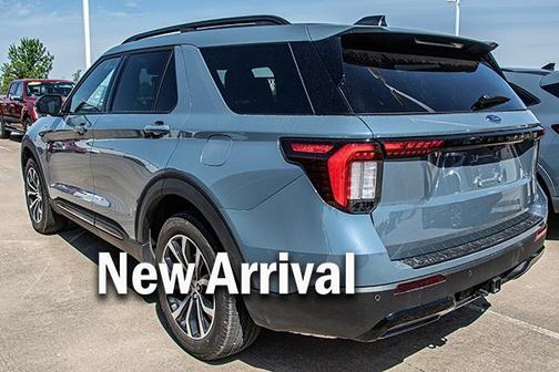 Vapor Blue 2026 Ford Explorer ST-Line