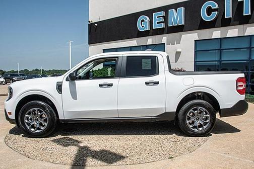 Oxford White 2026 Ford Maverick XLT