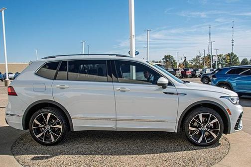 2024 Volkswagen Tiguan 2.0T SEL R-Line