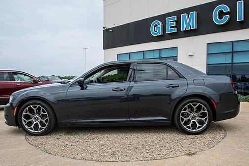 2018 Chrysler 300 Touring