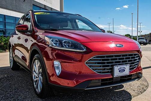 2022 Ford Escape Titanium Hybrid