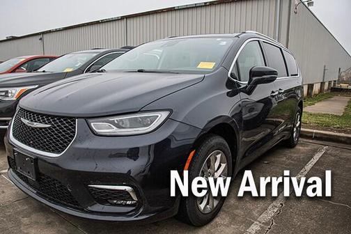 2021 Chrysler Pacifica Touring-L