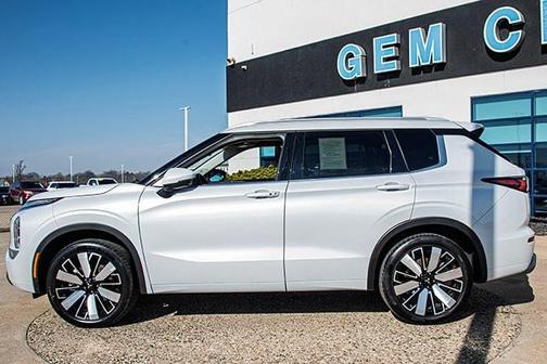 2025 Mitsubishi Outlander SEL