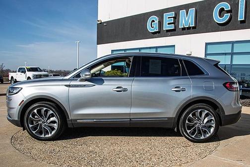 2023 Lincoln Nautilus Reserve