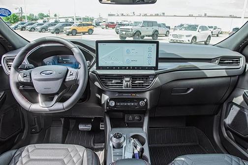 2024 Ford Escape ST-Line Elite