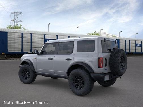 Avalanche Gray 2026 Ford Bronco Badlands