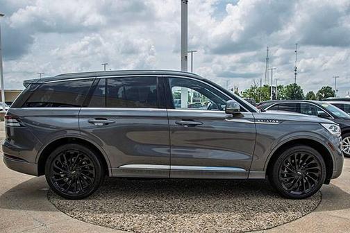 2022 Lincoln Aviator Reserve AWD