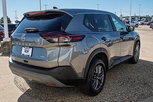2023 Nissan Rogue S