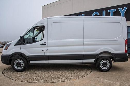 2026 Ford Transit-250 148 WB Medium Roof Cargo
