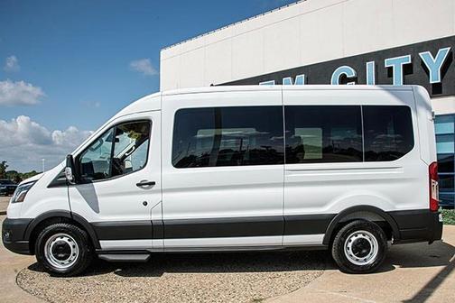 2025 Ford Transit-350 XL