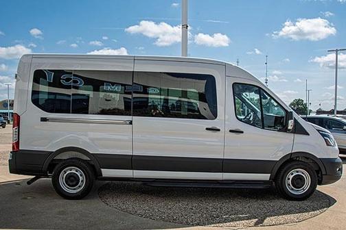 2025 Ford Transit-350 XL