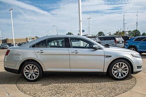 2015 Ford Taurus Limited