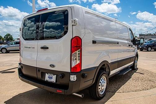 2024 Ford Transit-250 