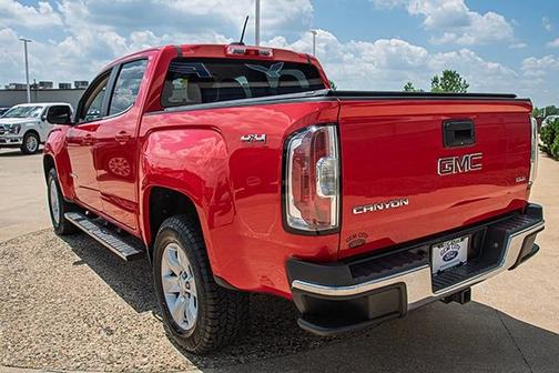 Cardinal Red 2015 GMC Canyon SLE