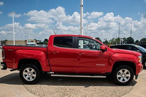 Cardinal Red 2015 GMC Canyon SLE