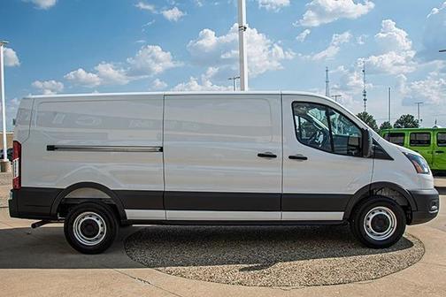 2025 Ford Transit-250 