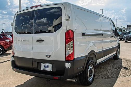 2025 Ford Transit-250 