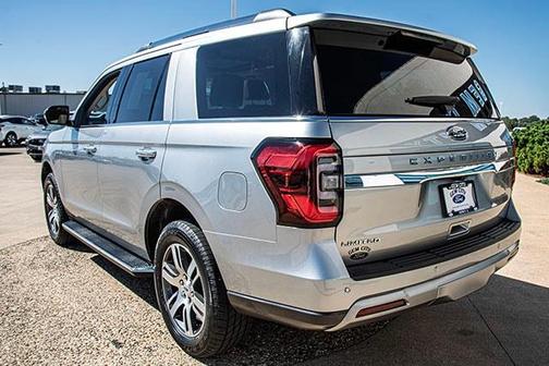 Iconic Silver Metallic 2023 Ford Expedition Limited