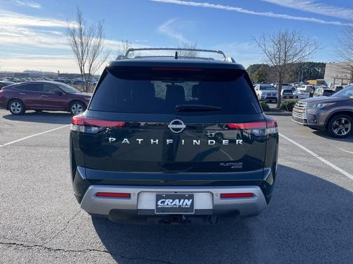 2023 Nissan Pathfinder Platinum 4WD