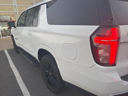 2021 Chevrolet Suburban LT