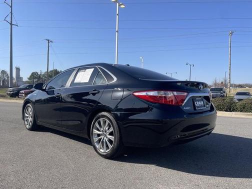 2017 Toyota Camry Hybrid XLE