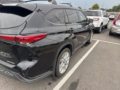 2022 Toyota Highlander Limited