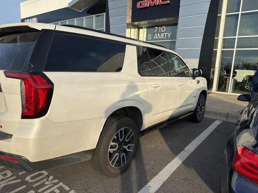 2024 GMC Yukon XL AT4