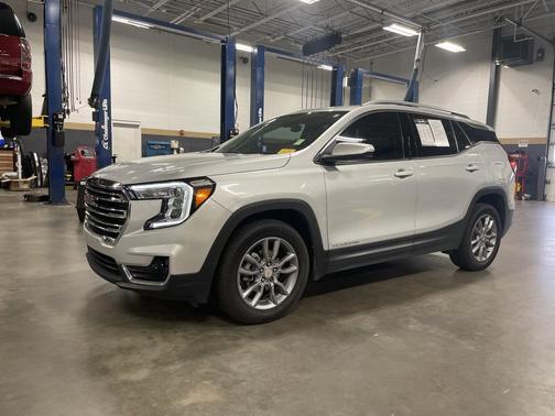 2022 GMC Terrain SLT