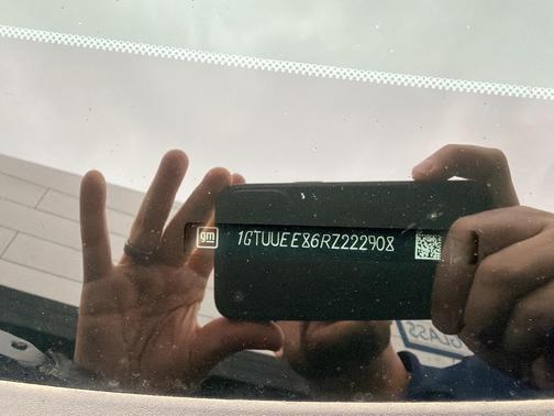 2024 GMC Sierra 1500 AT4