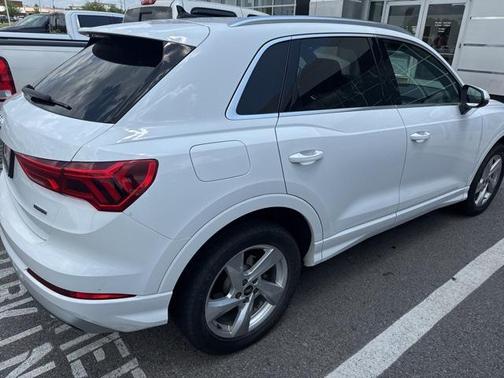2021 Audi Q3 40 Premium